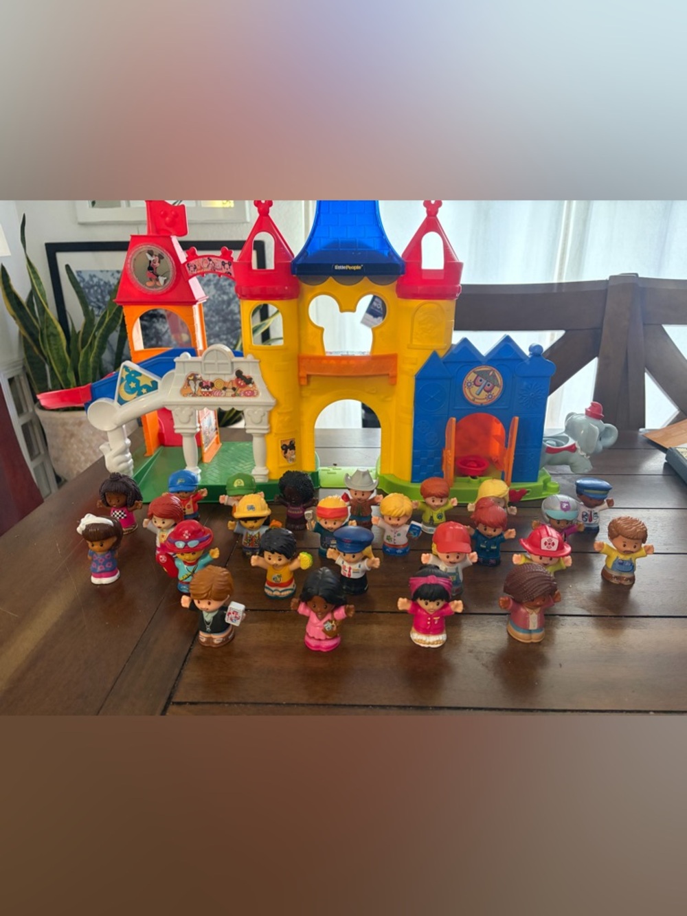 Mickey Mouse Castle Little People Fisher Price Walt Disney Day at Park Playset